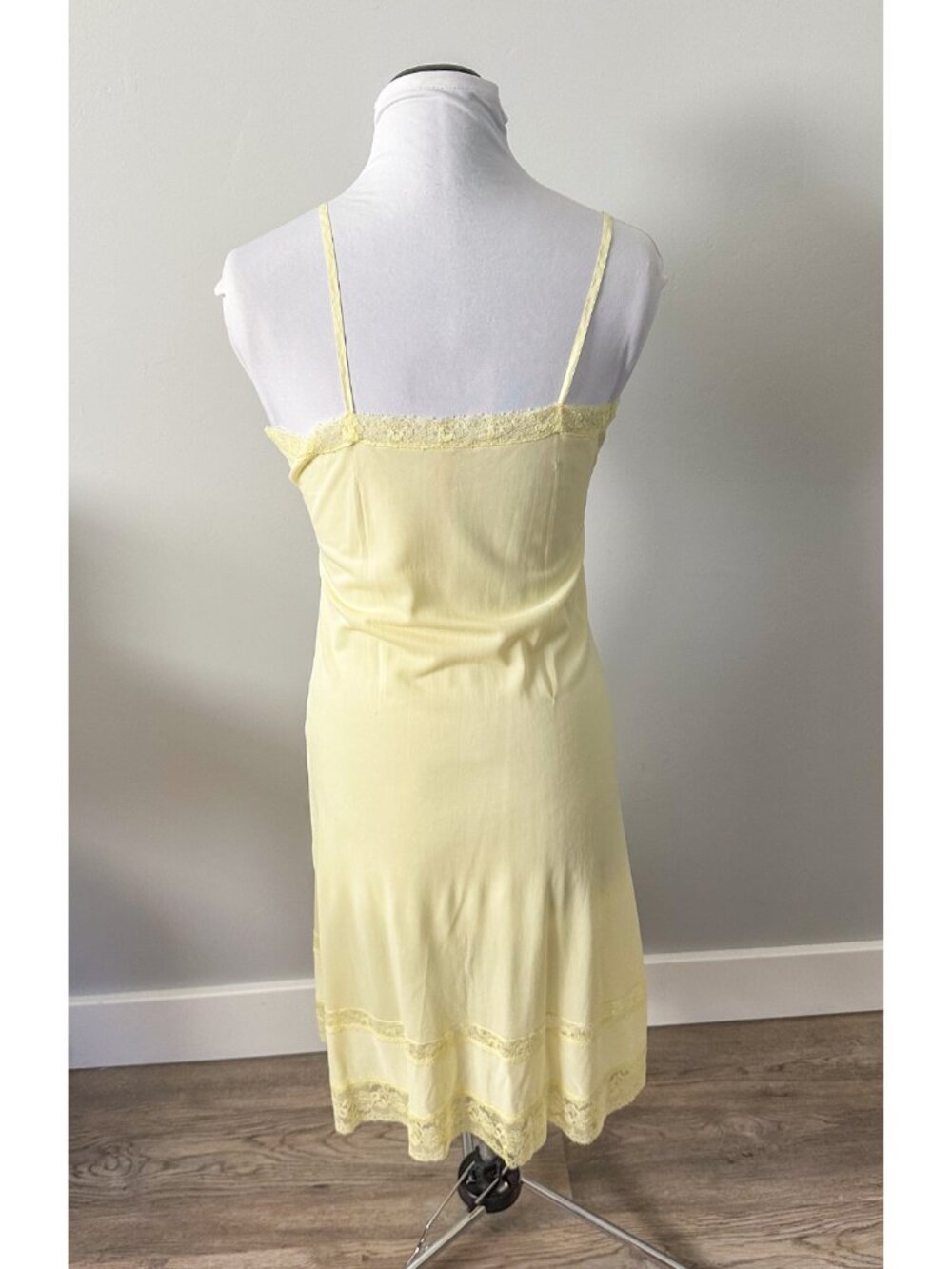 Vintage Butter Yellow Midi Lace Slip - Picture 4 of 10